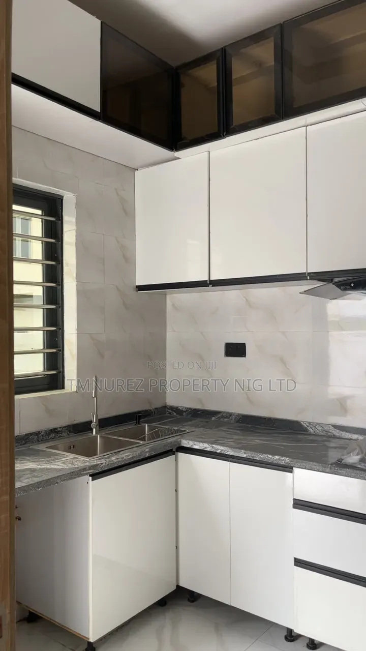 2bdrm Apartment in Abraham Adesanya for sale in Abraham Adesanya
