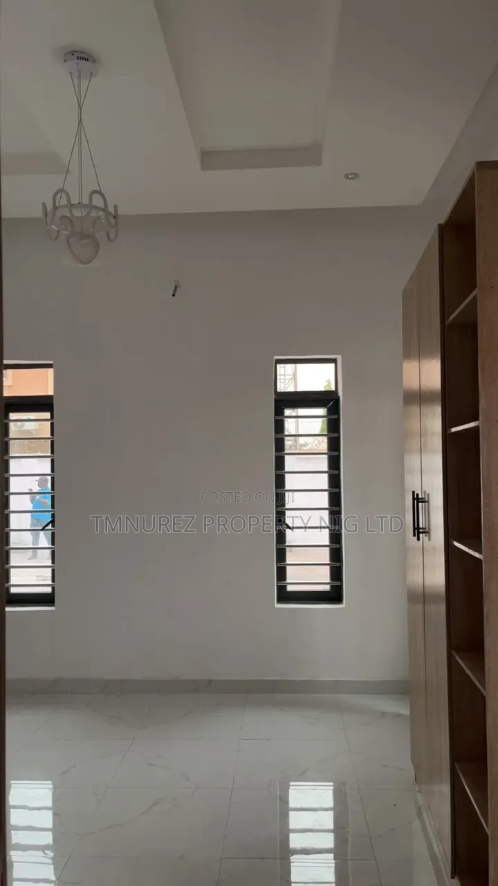 2bdrm Apartment in Abraham Adesanya for sale in Abraham Adesanya