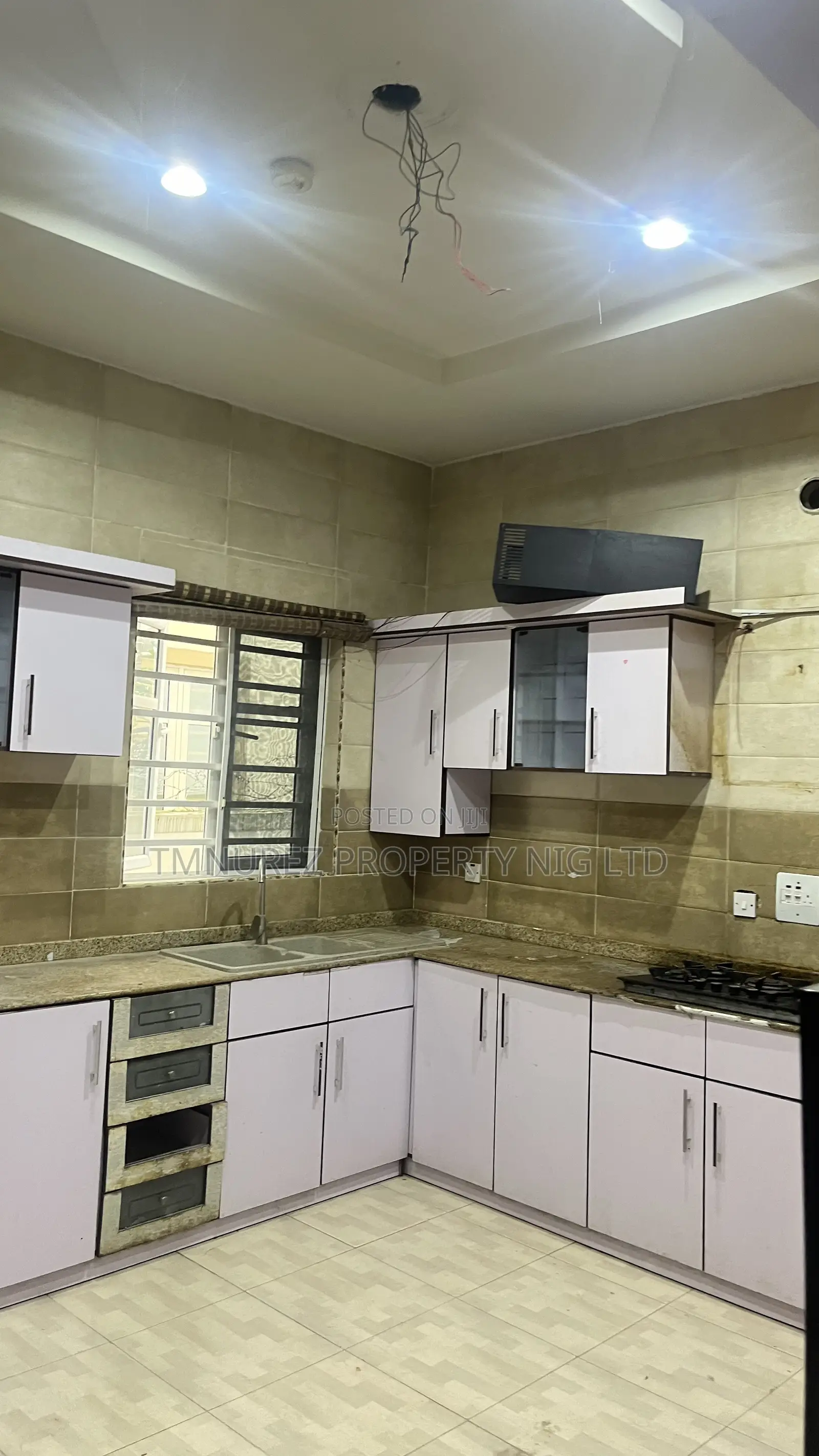 5bdrm Duplex in Osapa, Lekki Phase 1 for rent in Lekki Phase 1
