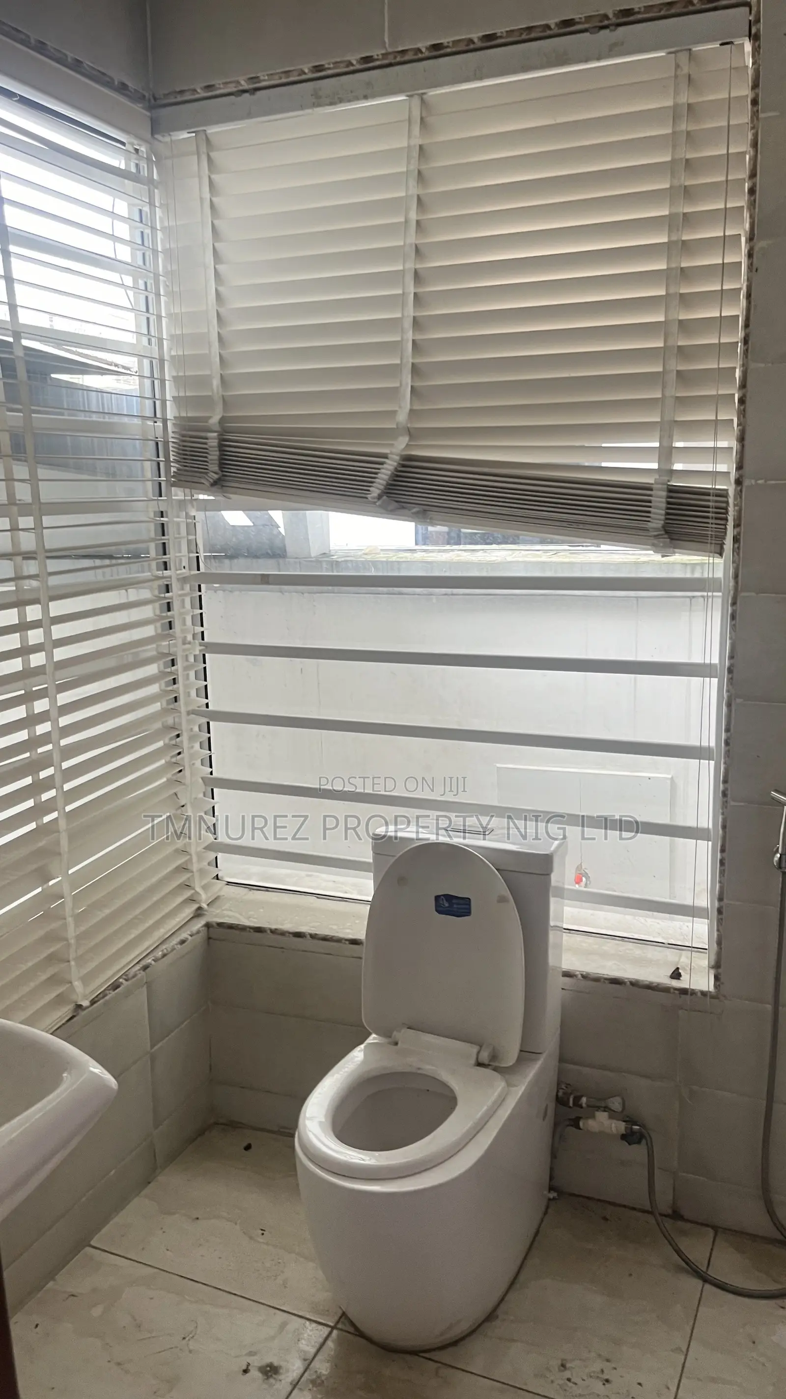 5bdrm Duplex in Osapa, Lekki Phase 1 for rent in Lekki Phase 1