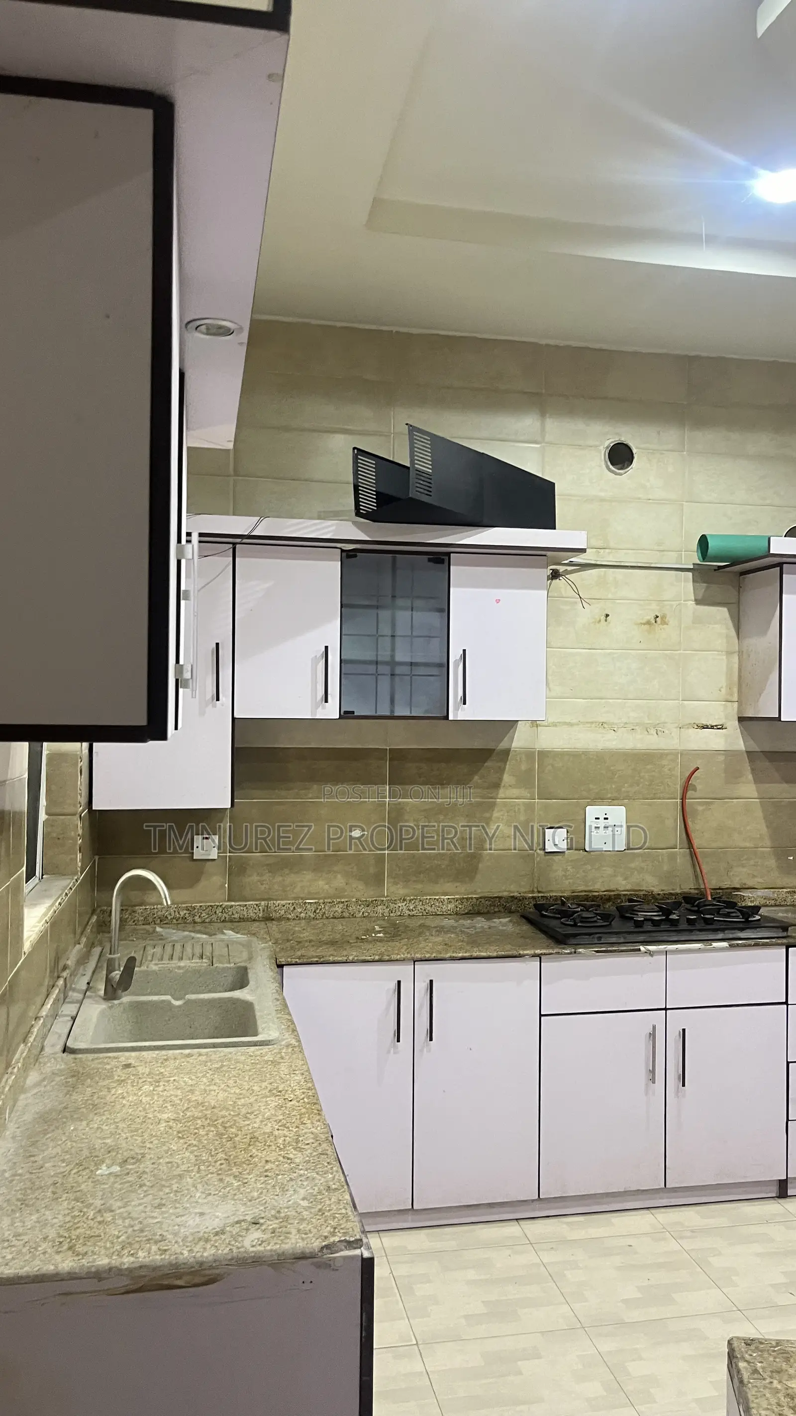 5bdrm Duplex in Osapa, Lekki Phase 1 for rent in Lekki Phase 1