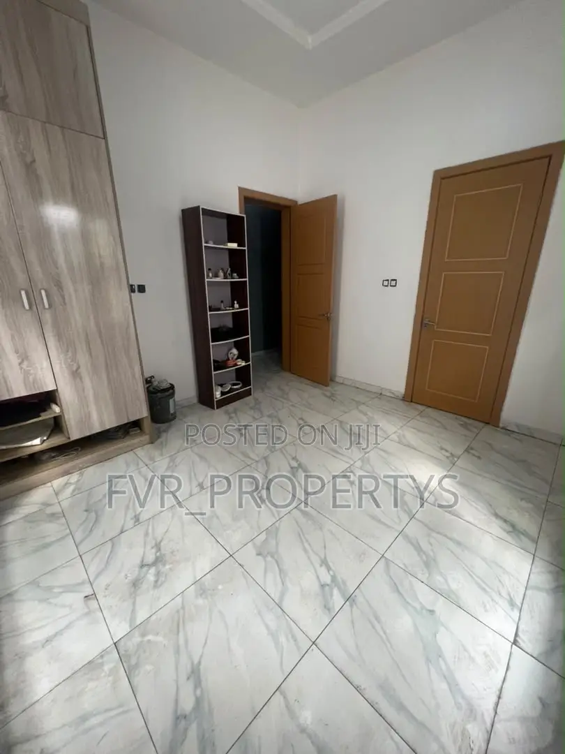 1bdrm Shared Apartment in Oral Extension, Ikota for rent in Ikota