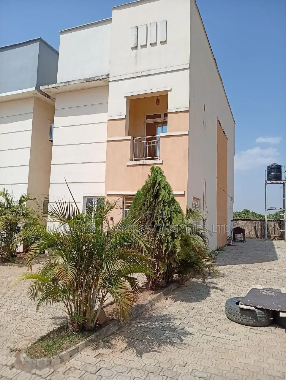 Furnished 4bdrm Duplex in Kaura for rent in Kaura