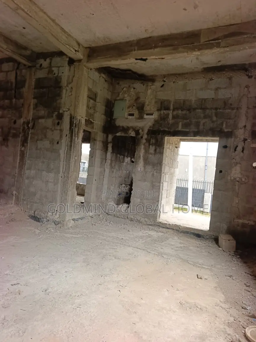 5bdrm Duplex in Goldmind Estate, Sabon Lugbe for sale in Sabon Lugbe