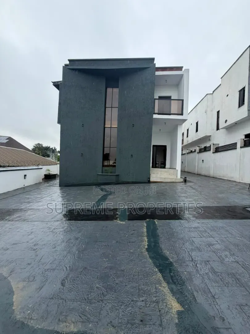 5bdrm Duplex in Alalubosa G.R.A, Ibadan for rent in Ibadan