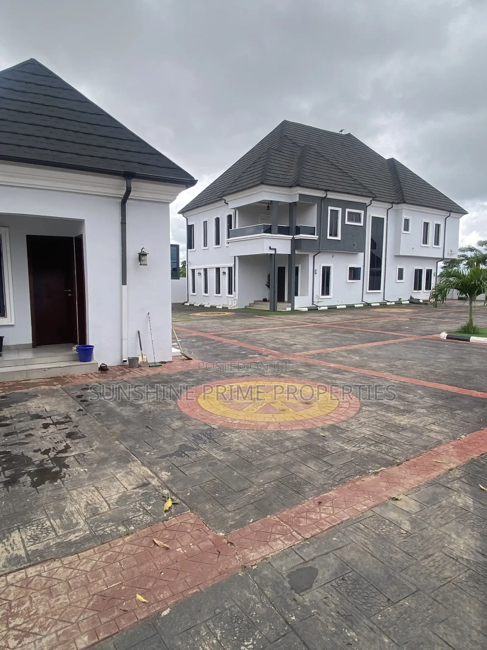4bdrm Duplex in Alagbaka Akure for sale in Akure