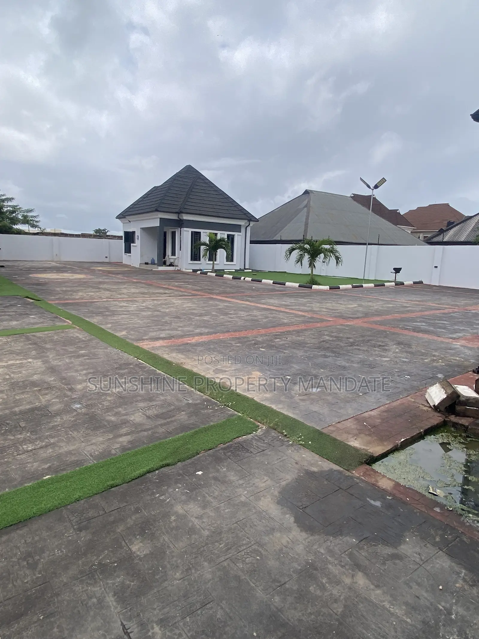4bdrm Duplex in Alagbaka Akure for sale in Akure