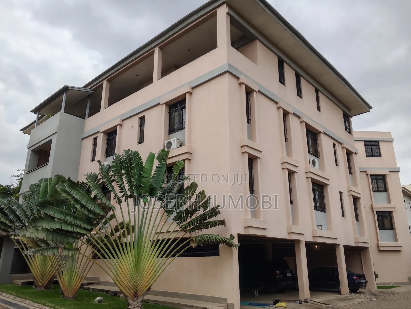 20bdrm House in Tuscany Del Rio, Katampe (Main) for sale in Katampe (Main)
