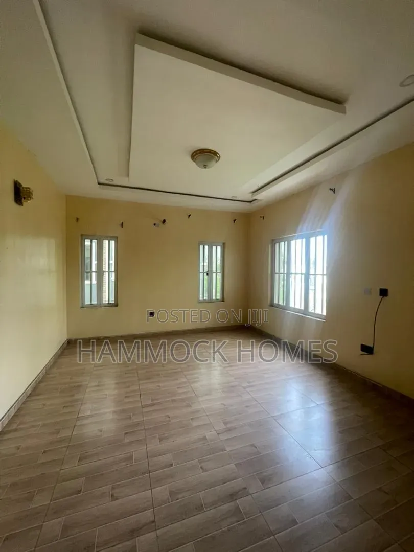 4bdrm Duplex in Carlton Gate Estate, Akobo for rent in Akobo