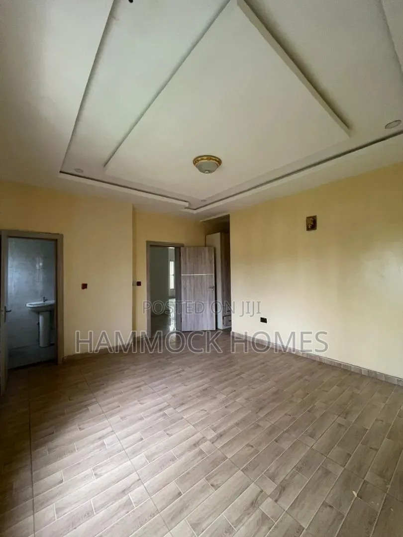 4bdrm Duplex in Carlton Gate Estate, Akobo for rent in Akobo