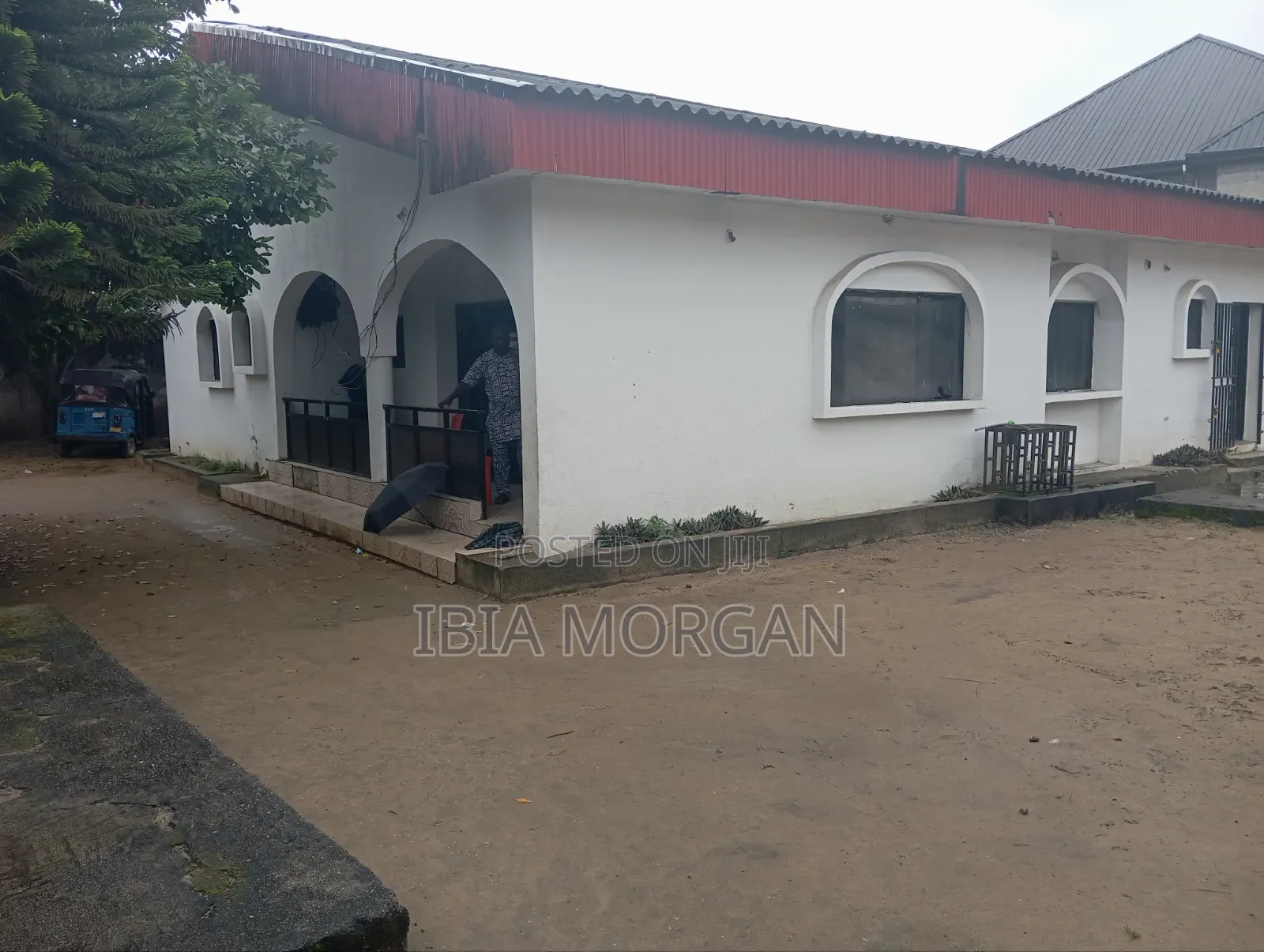 4bdrm Bungalow in East West Road for sale in East West Road