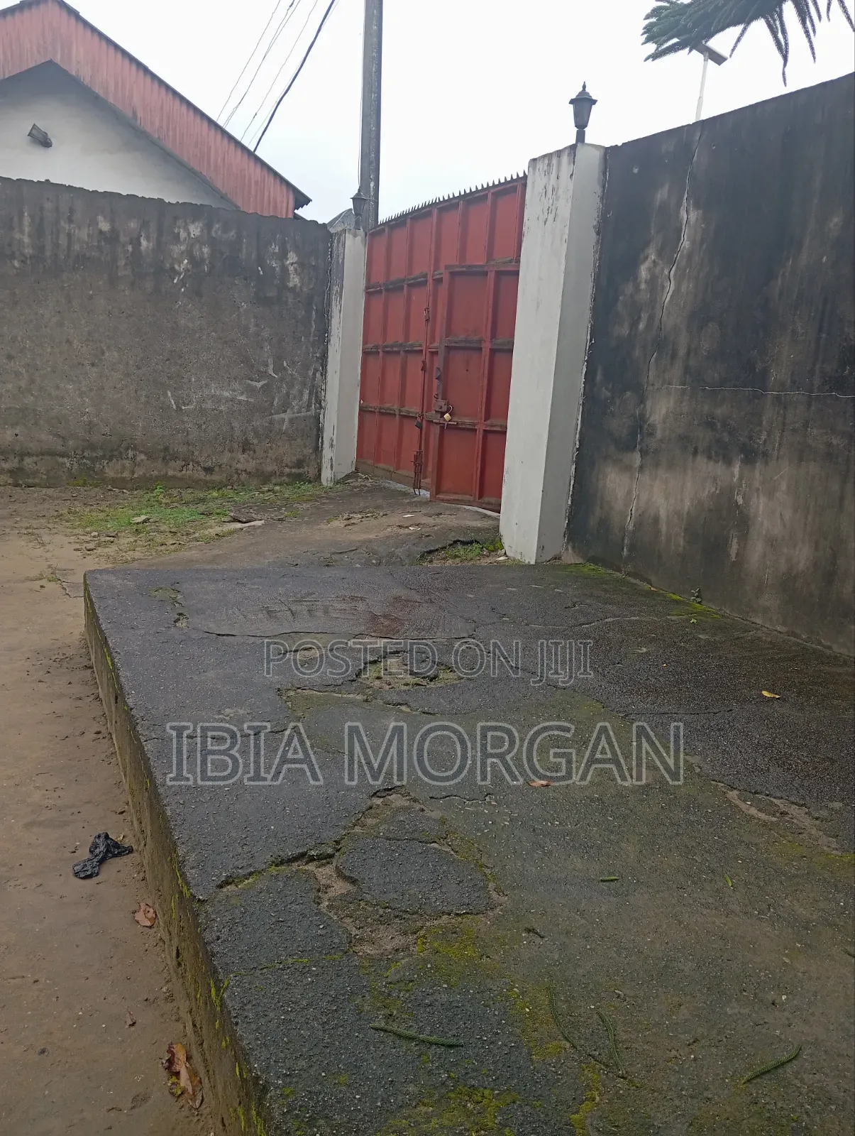 4bdrm Bungalow in East West Road for sale in East West Road