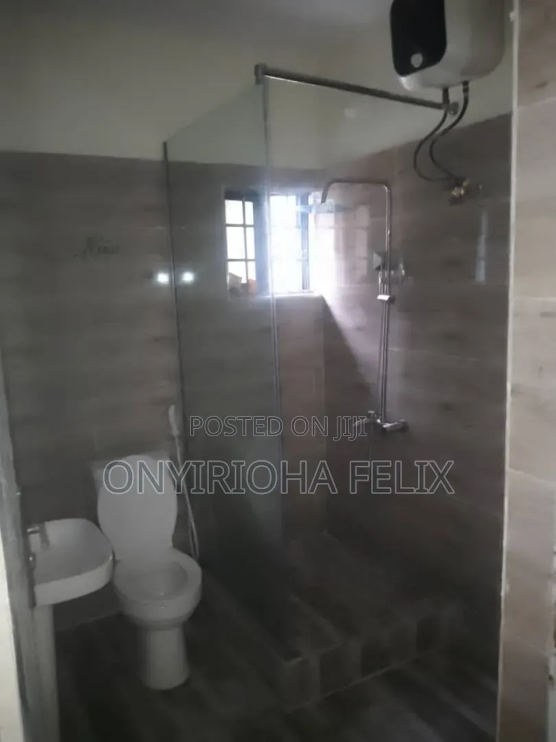 3bdrm Block of Flats in Gwarinpa 2Nd Avenue, Bunkoro for rent in Bunkoro