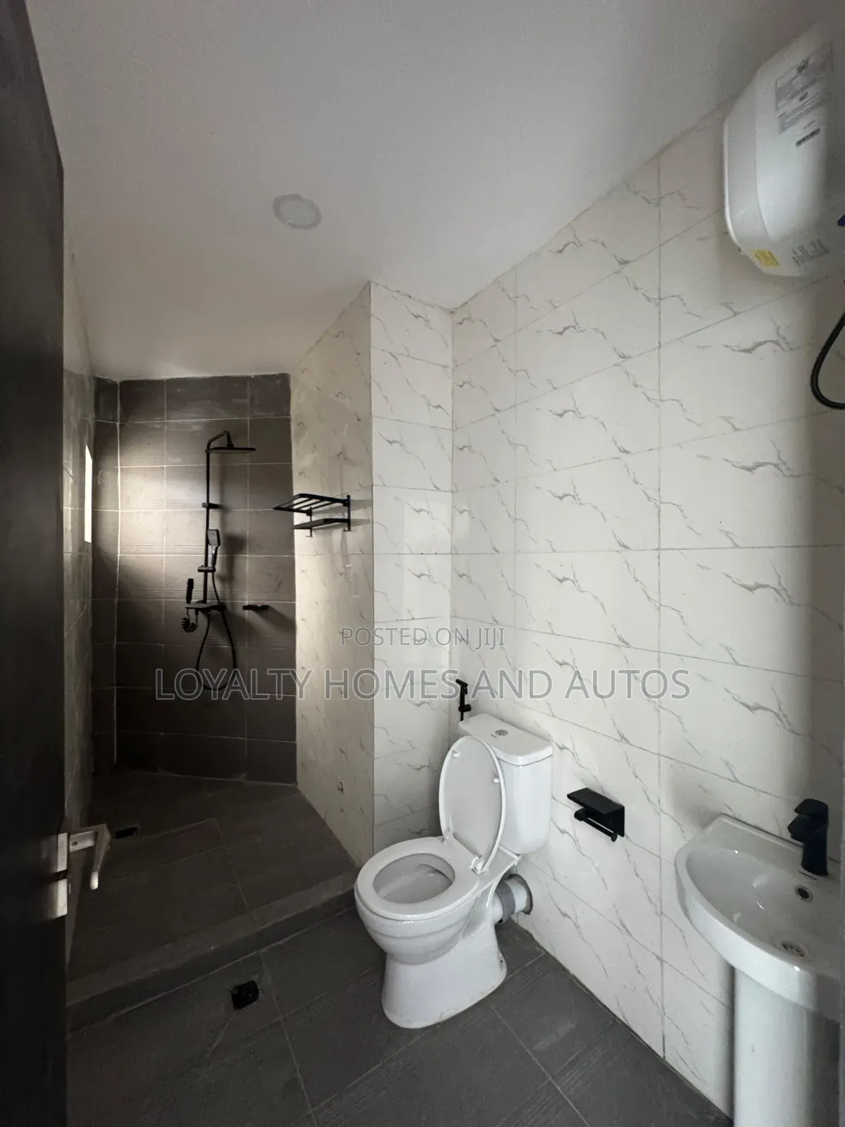 4bdrm Duplex in Baruwa for sale in Baruwa