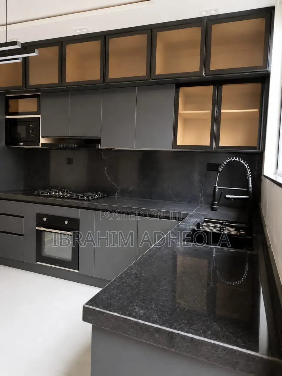 5bdrm Duplex in Lekki Phase1 for sale in Lekki Phase 1