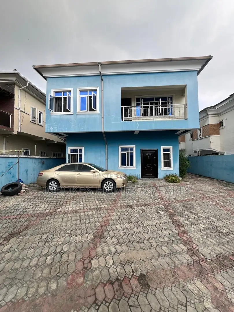 2bdrm Duplex in Lekki Phase 1 for rent in Lekki Phase 1