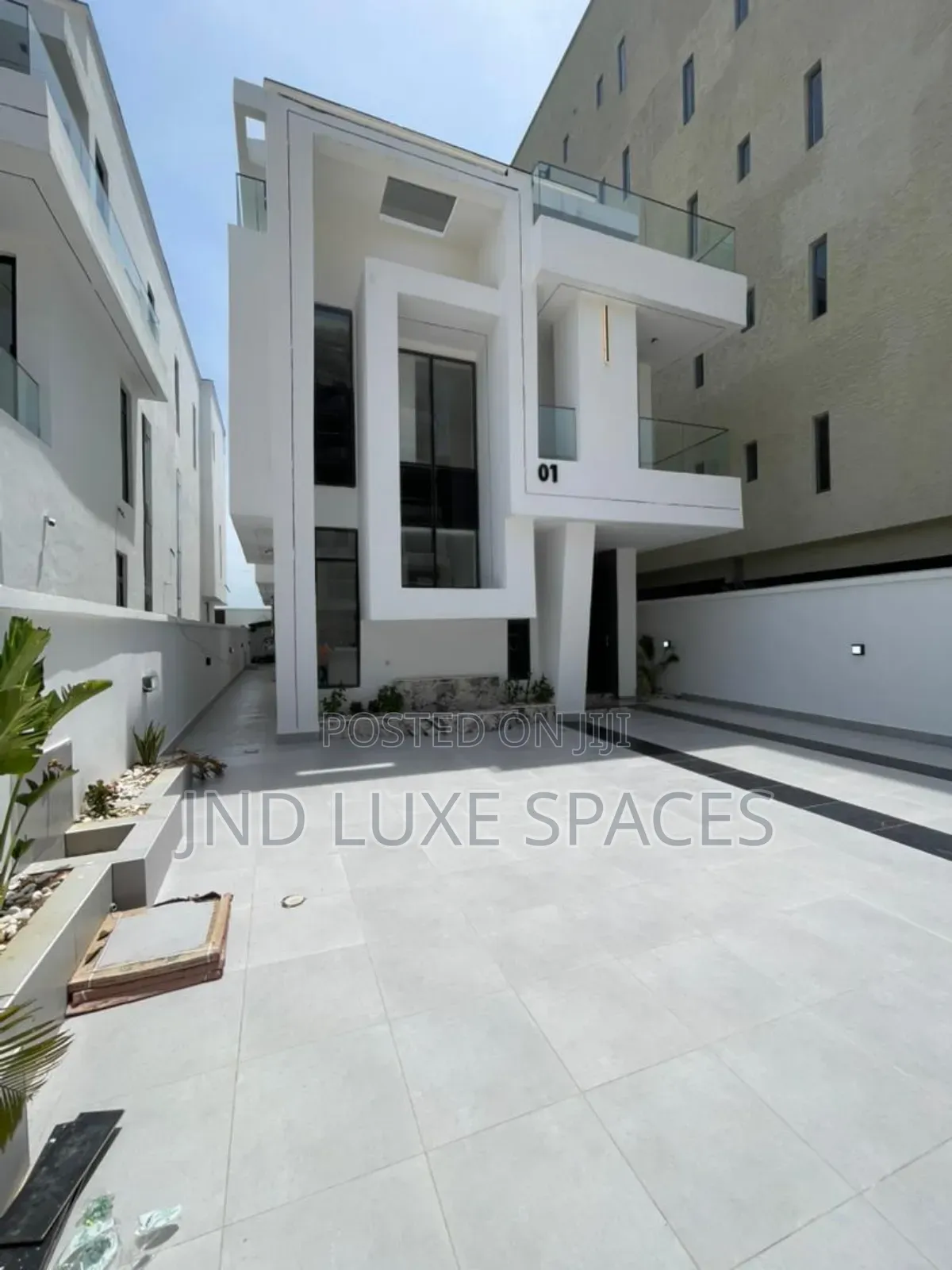 Contemporary 5bedroom Fully Detached Duplex for Sale. in Lekki