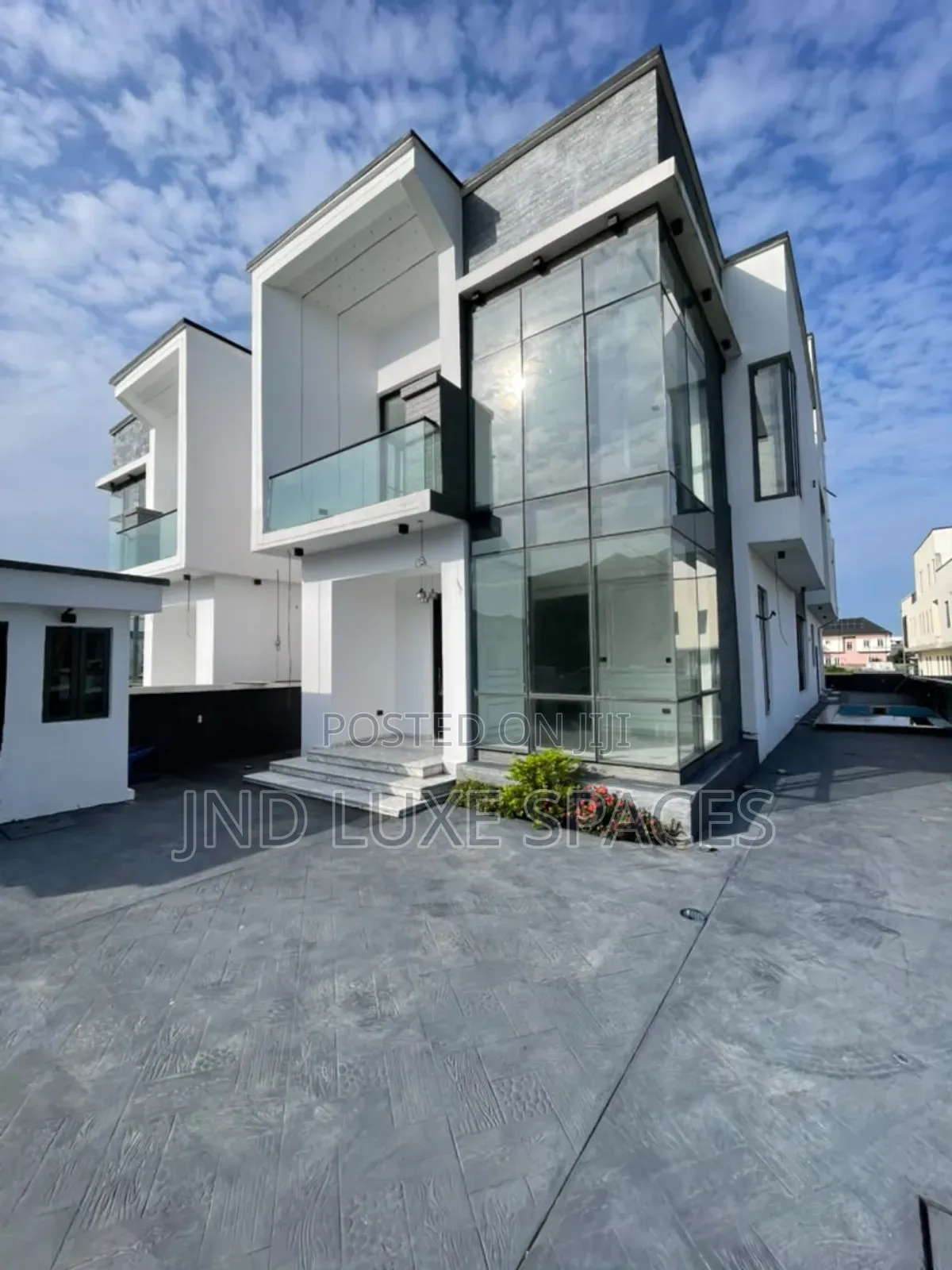 5bdrm Duplex in Ajah for sale in Ajah