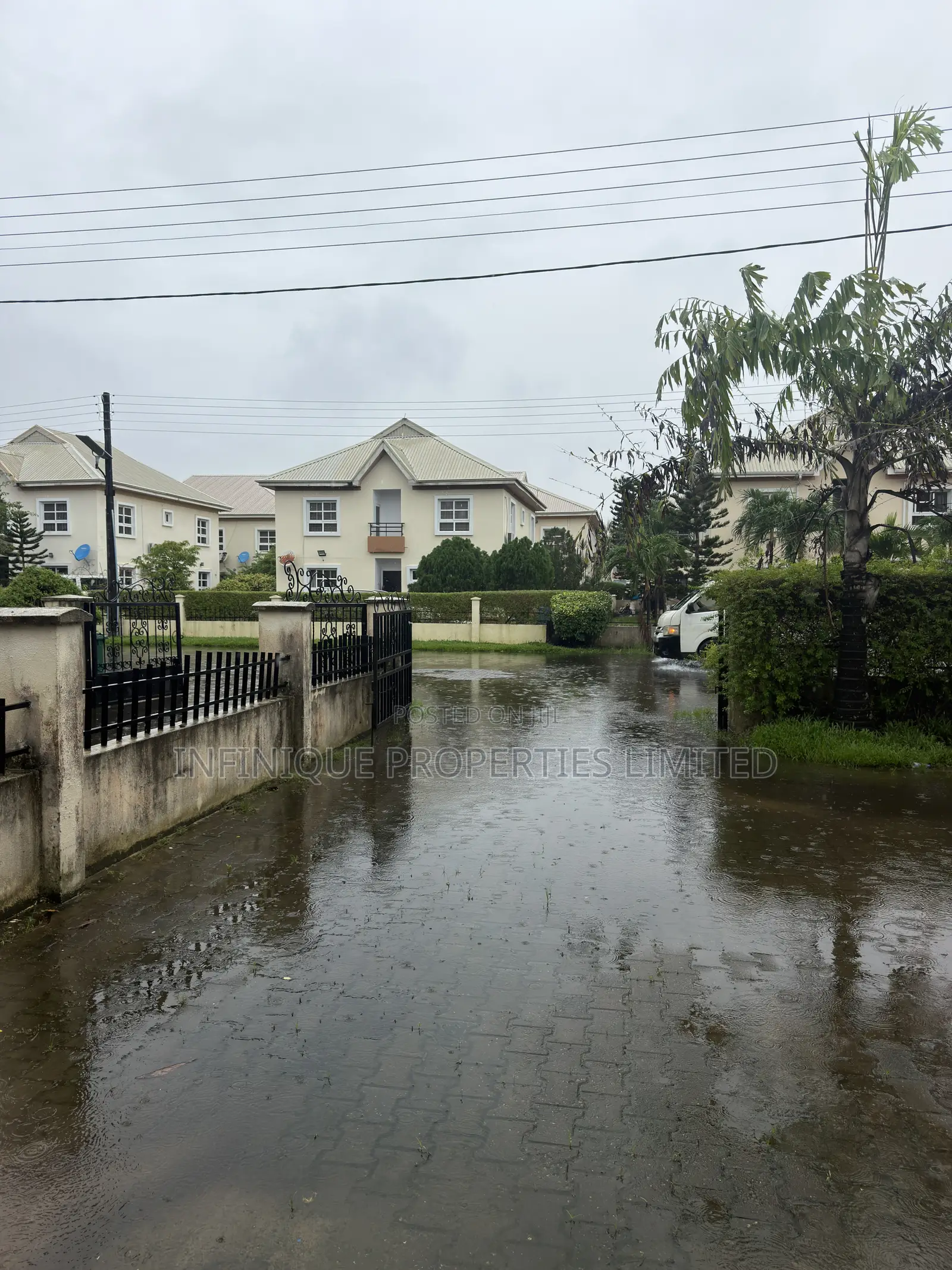 4bdrm Duplex in Friends Colony, Osapa london for rent in Osapa london