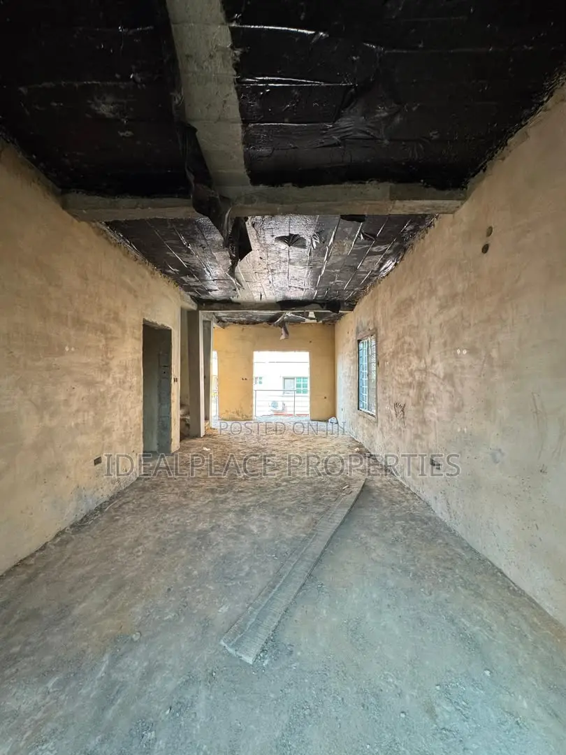 4bdrm Duplex in Aguda / Surulere for sale in Aguda / Surulere
