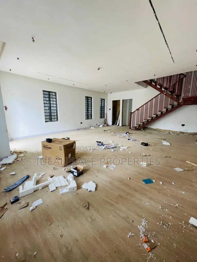 4bdrm Duplex in New Garage / Gbagada for sale in New Garage / Gbagada