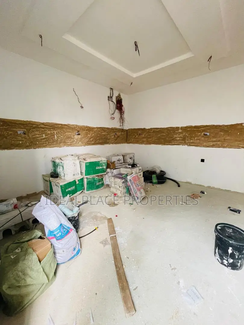 4bdrm Duplex in New Garage / Gbagada for sale in New Garage / Gbagada