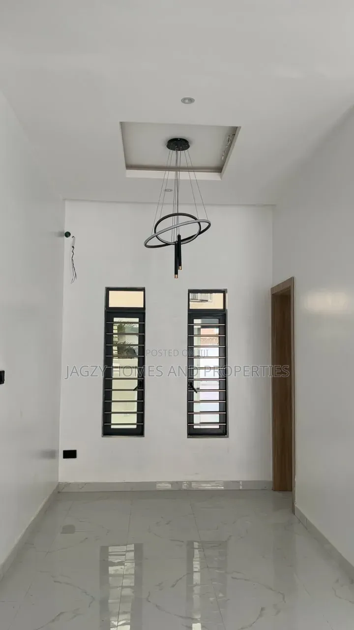 2bdrm Apartment in Lekki Phase 1 for sale in Lekki Phase 1