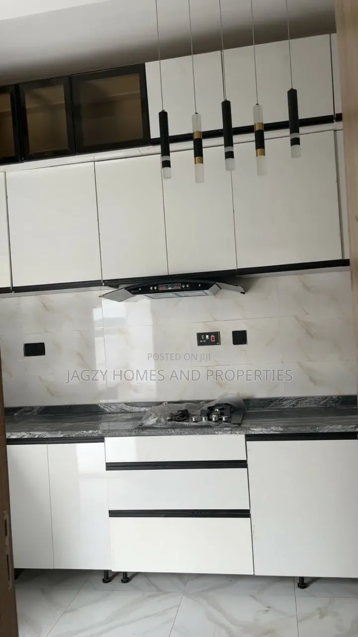 2bdrm Apartment in Lekki Phase 1 for sale in Lekki Phase 1