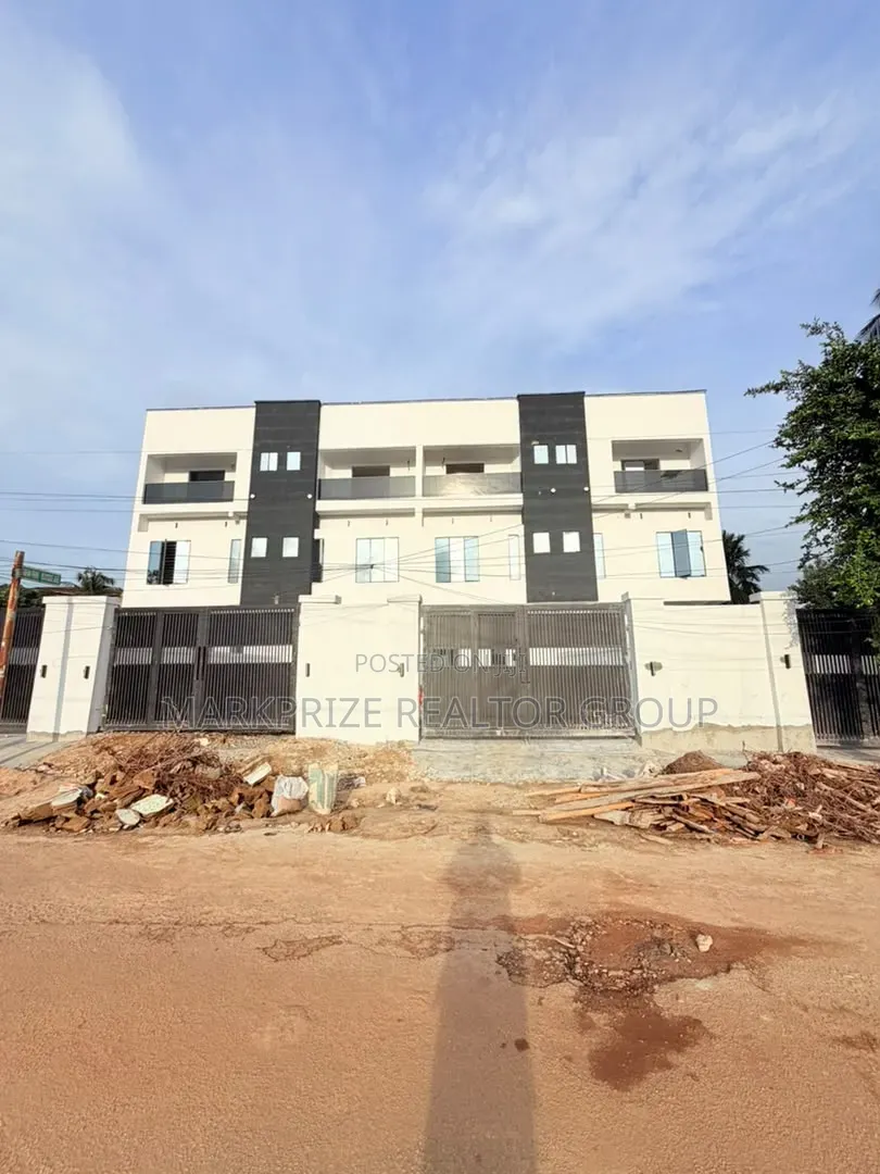 4bdrm Duplex in Ikeja Gra Lagos for sale in Ikeja GRA
