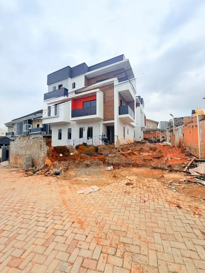 5bdrm Duplex in Magodo Gra Phase 1 for sale in GRA Phase 1