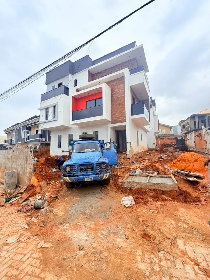 5bdrm Duplex in Magodo Gra Phase 1 for sale in GRA Phase 1