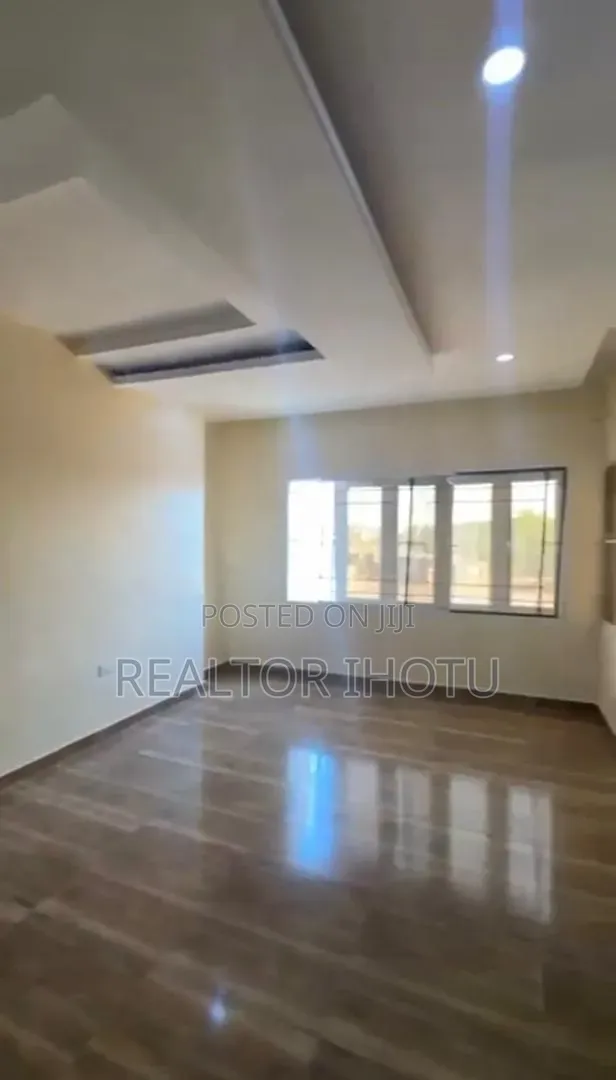 3bdrm Apartment in Idu Industrial for sale in Idu Industrial