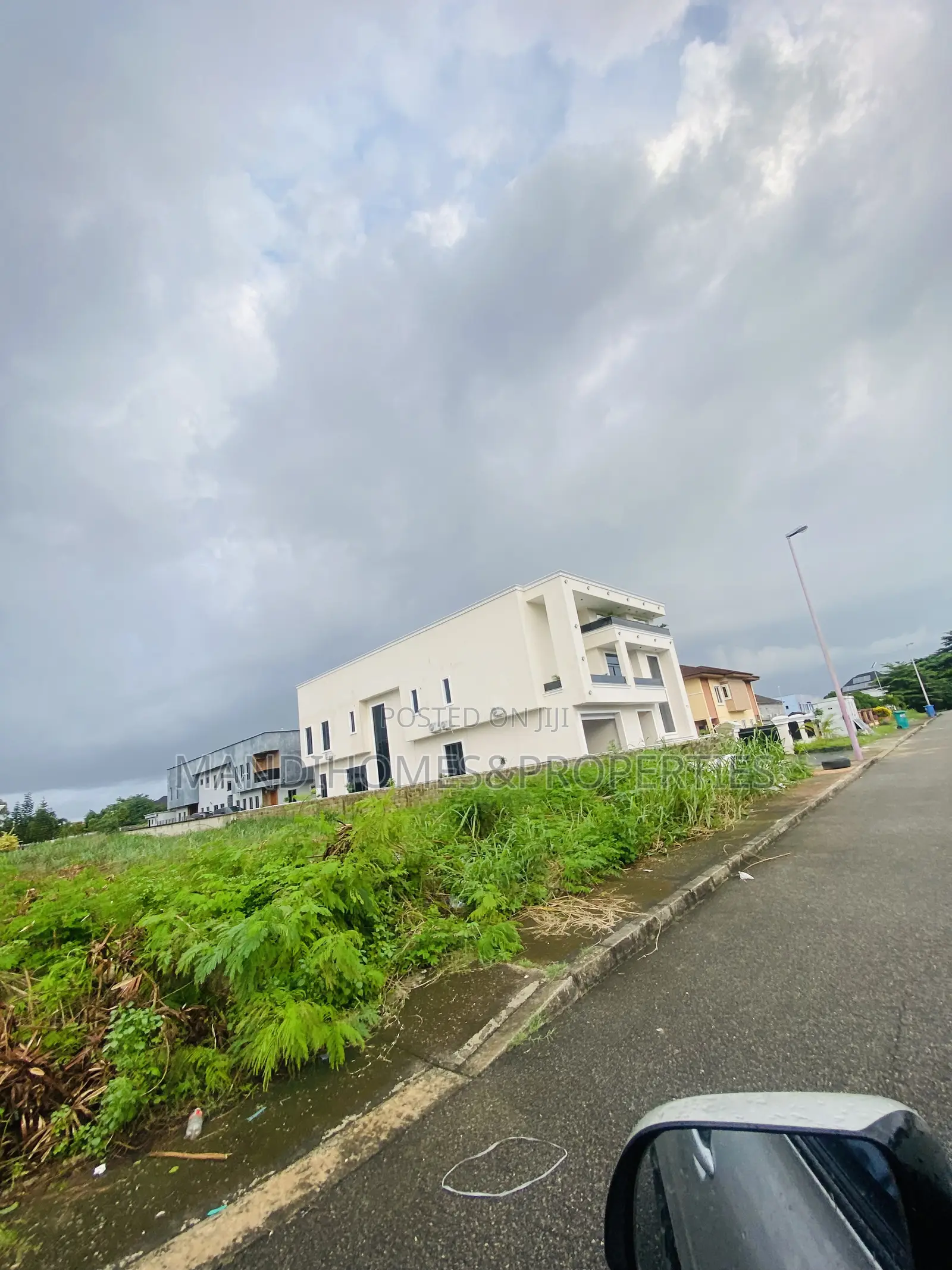 A Table Dry Land of 920sqm in Ajiwe