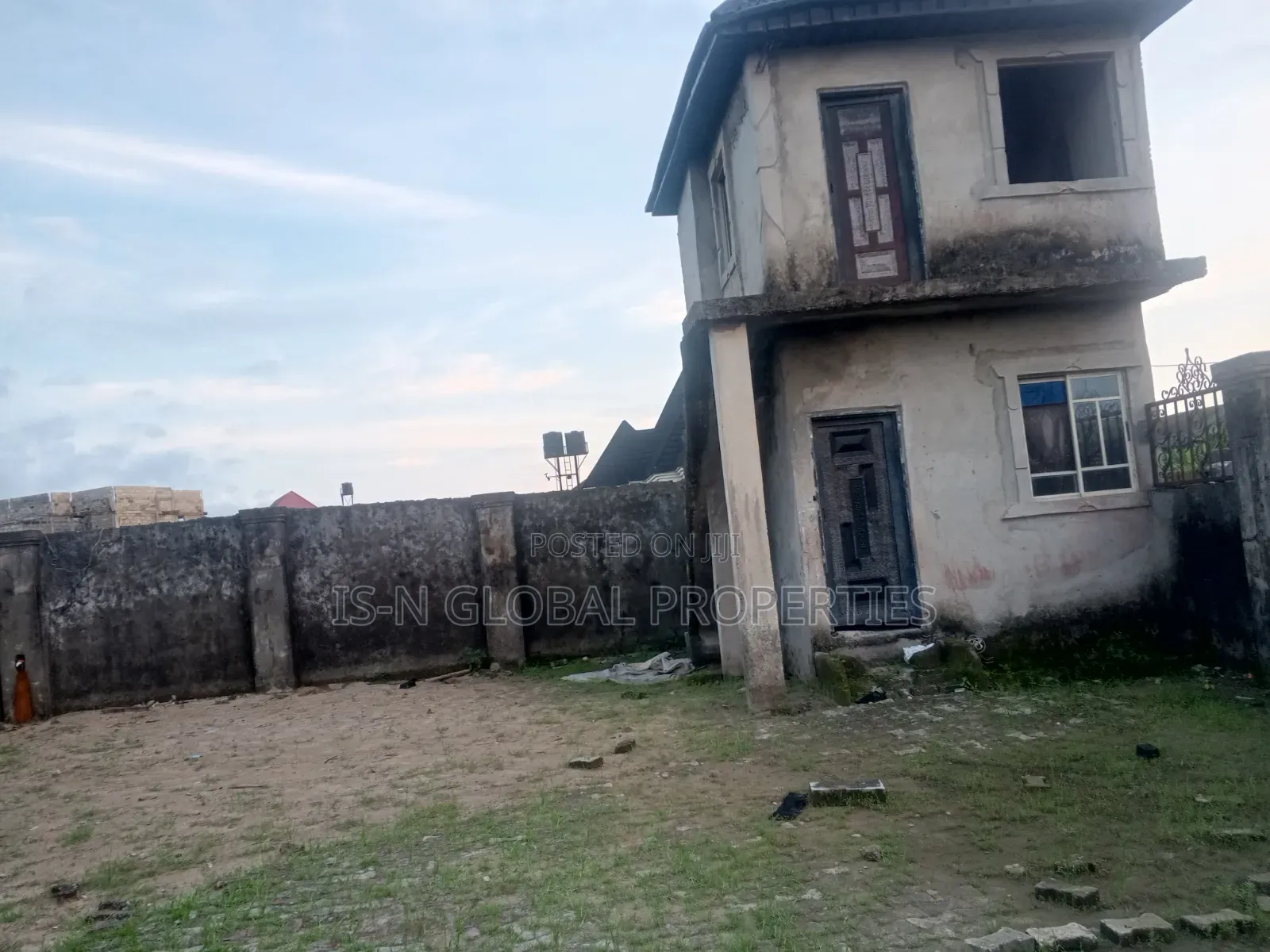 5bdrm House in Warri for sale in Warri