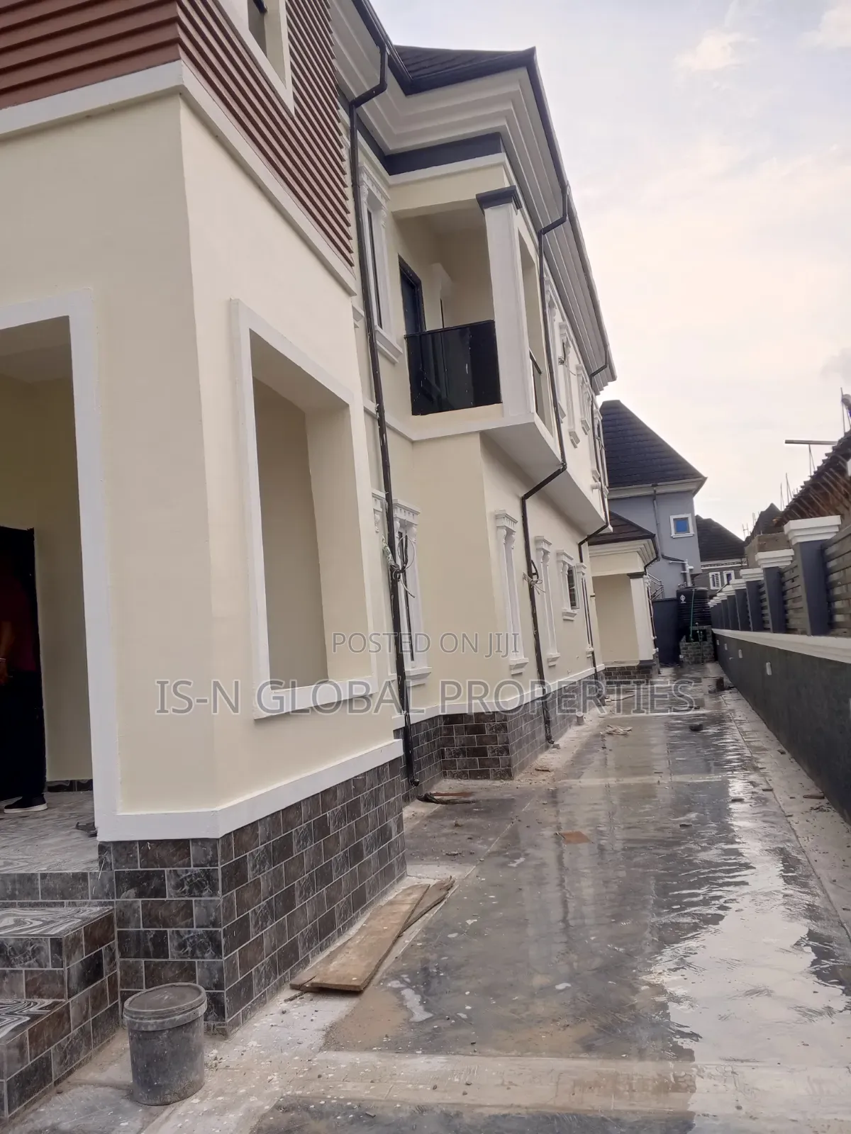 4bdrm Duplex in Plantation City, Warri for rent in Warri