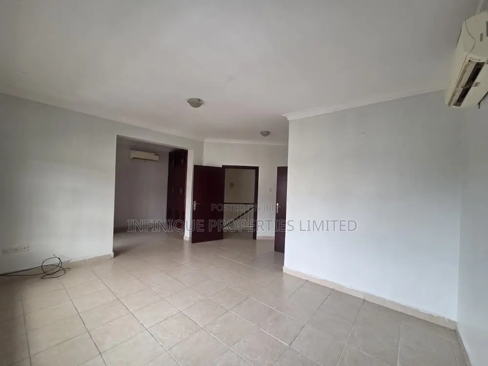 5bdrm Townhouse / Terrace in Bourdillon Court, Chevron for rent in Chevron