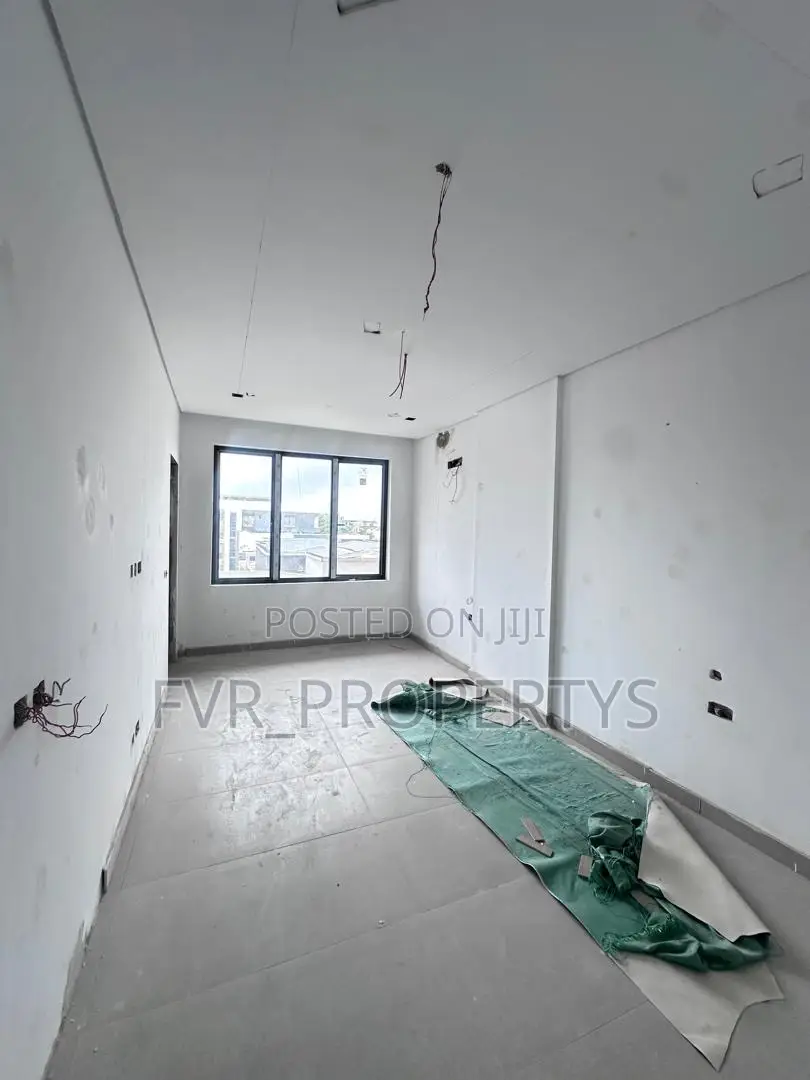 3bdrm Maisonette in Oniru, Victoria Island Extension for sale in Victoria Island Extension