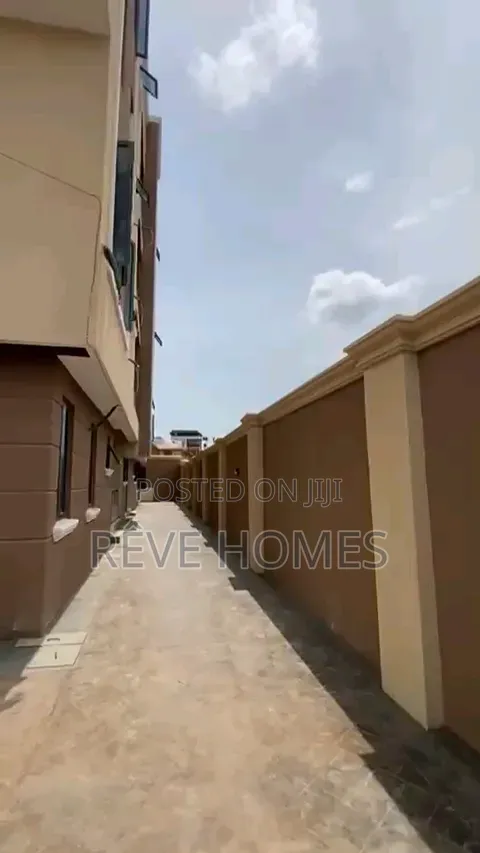 2bdrm Block of Flats in Akoka for rent in Akoka