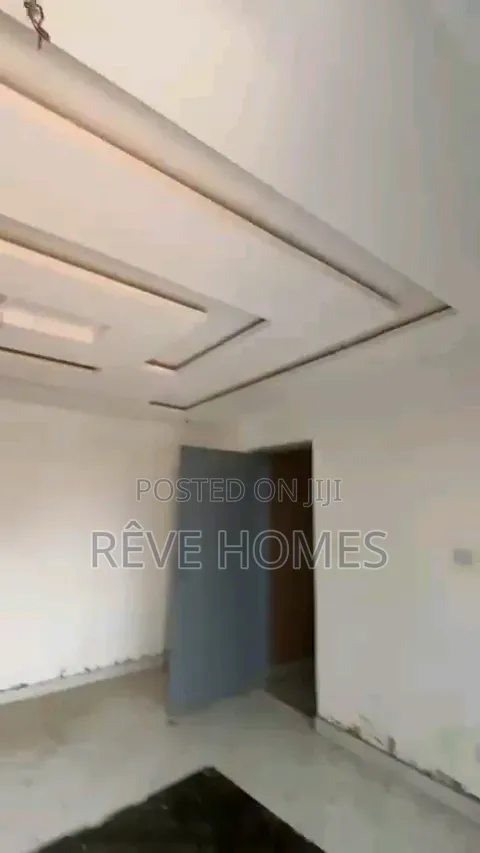 2bdrm Block of Flats in Akoka for rent in Akoka