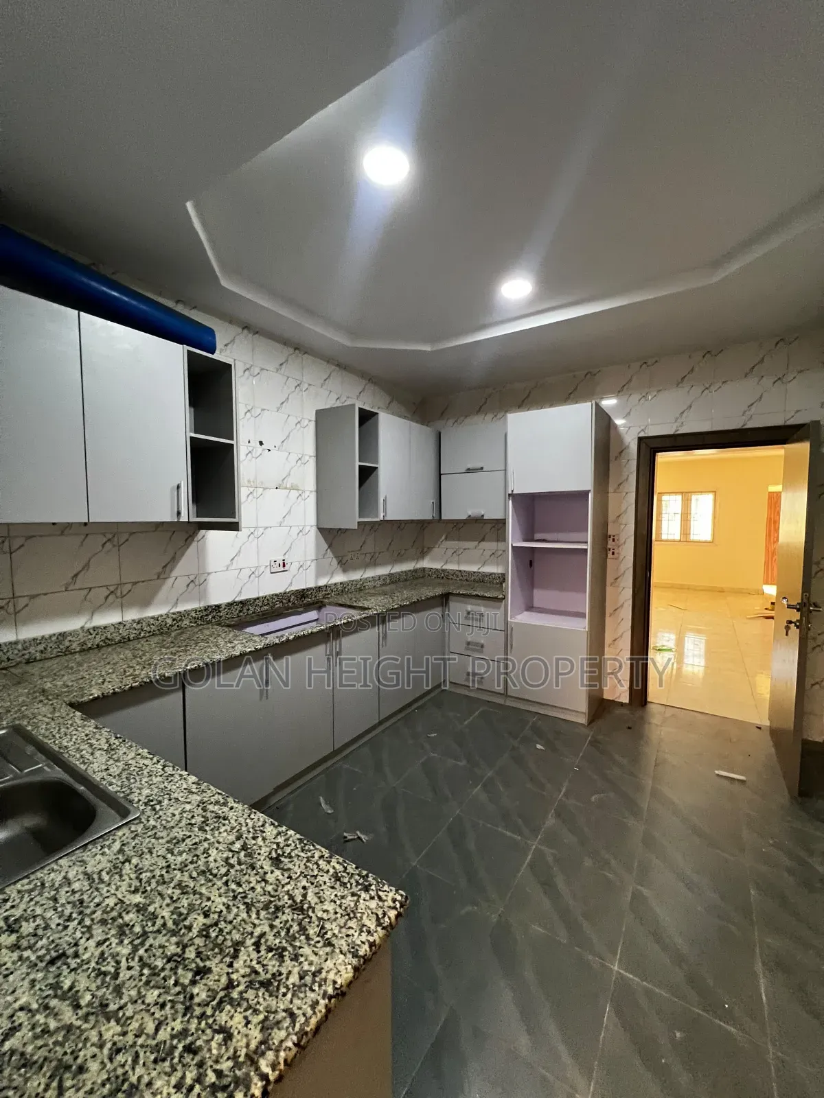 4bdrm Townhouse / Terrace in Lifecamp for rent in Life Camp