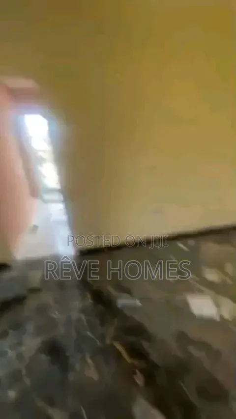 Mini Flat in Adekunle for rent in Adekunle
