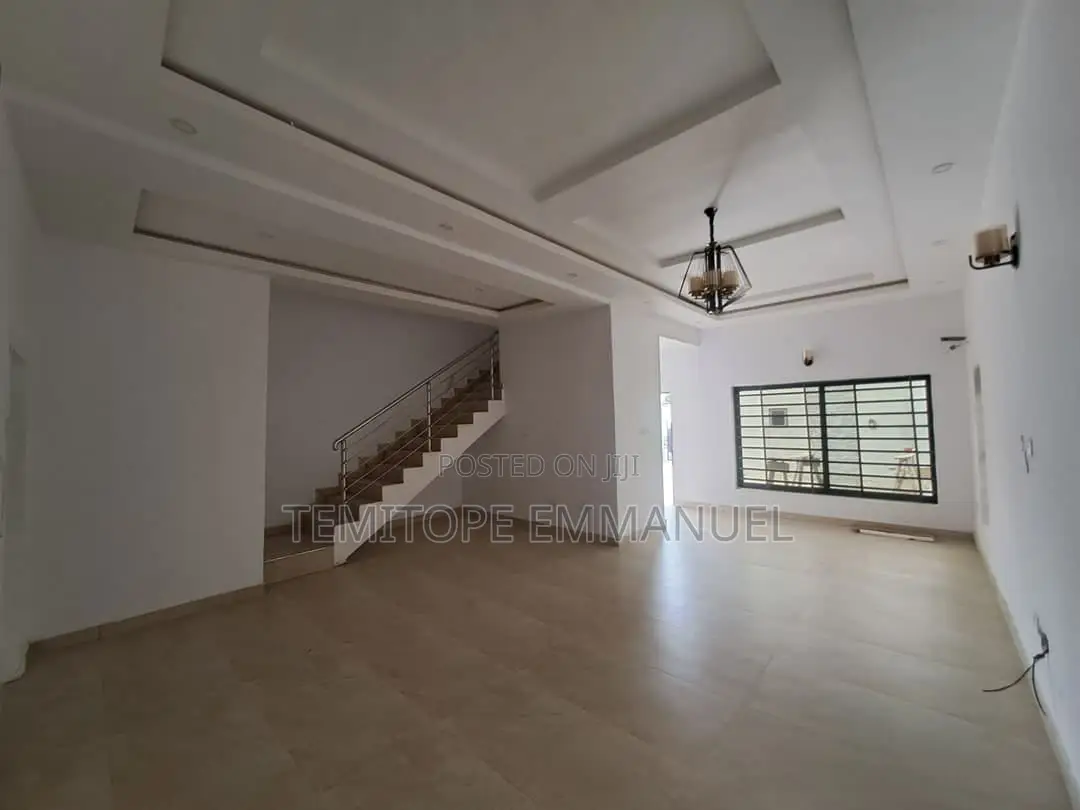 Furnished 4bdrm Duplex in Ikeja for rent in Ikeja