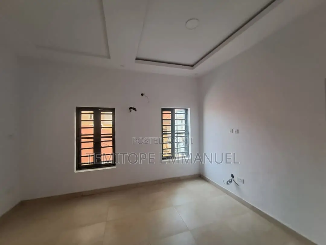 Furnished 4bdrm Duplex in Ikeja for rent in Ikeja