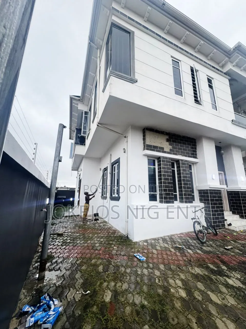 4bdrm Townhouse / Terrace in Thomas Estate Ajah for rent in Off Lekki-Epe Expressway