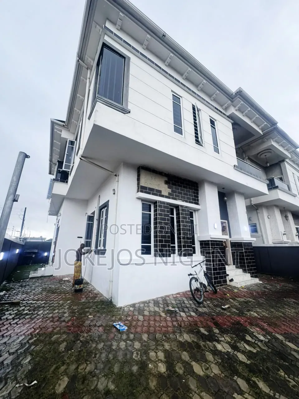 4bdrm Townhouse / Terrace in Thomas Estate Ajah for rent in Off Lekki-Epe Expressway