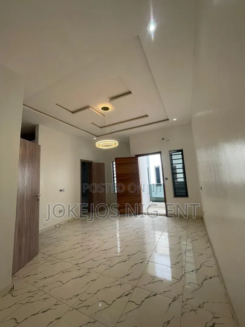 4bdrm Townhouse / Terrace in Ikota Gra Estate for rent in Ikota