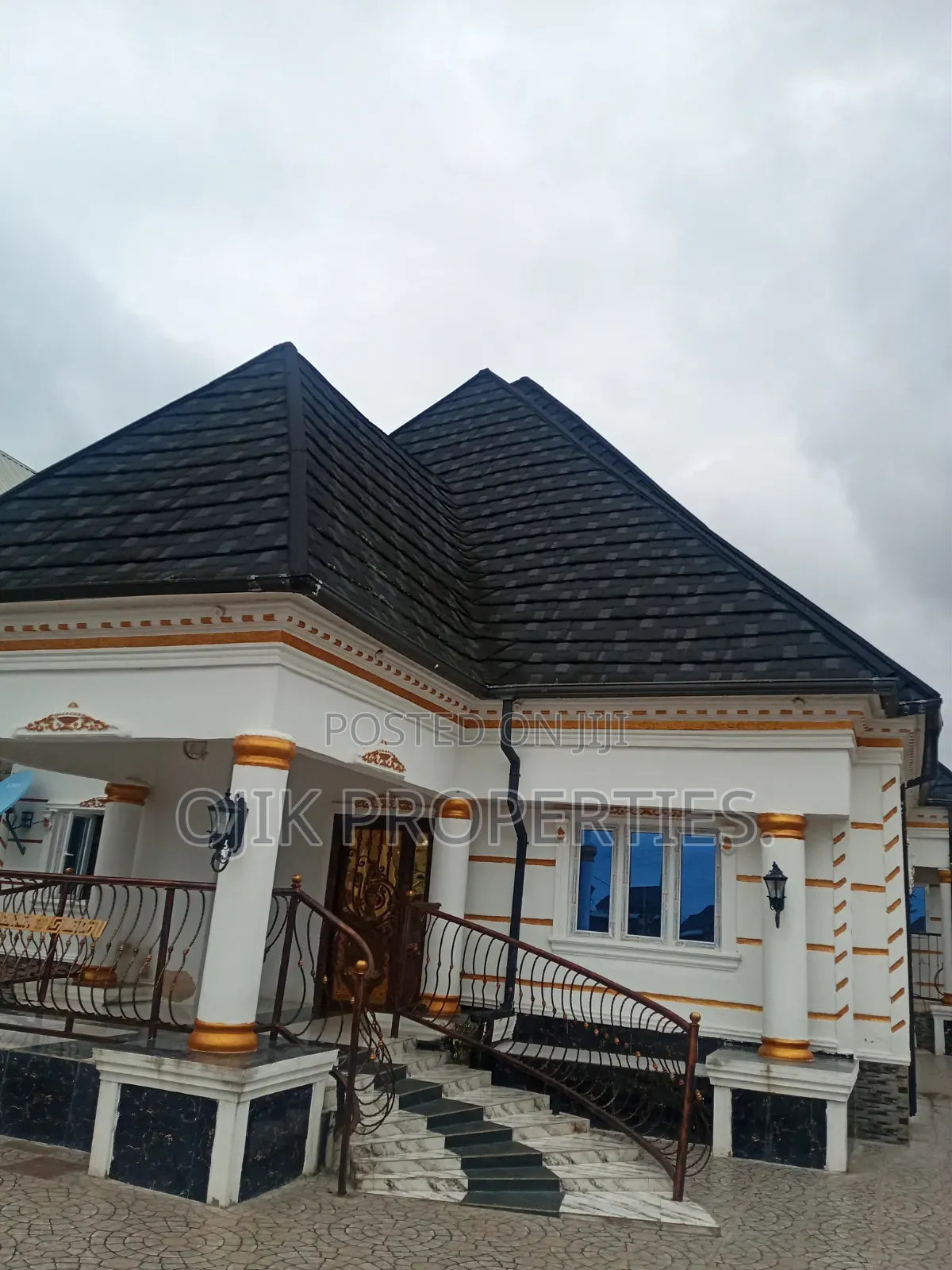 4bdrm Bungalow in Ojik Properties, Owerri for sale in Owerri