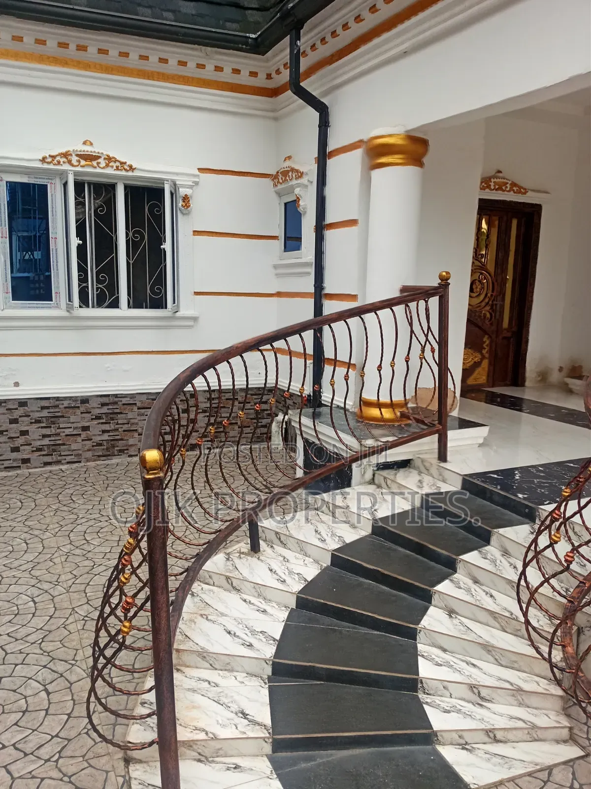4bdrm Bungalow in Ojik Properties, Owerri for sale in Owerri