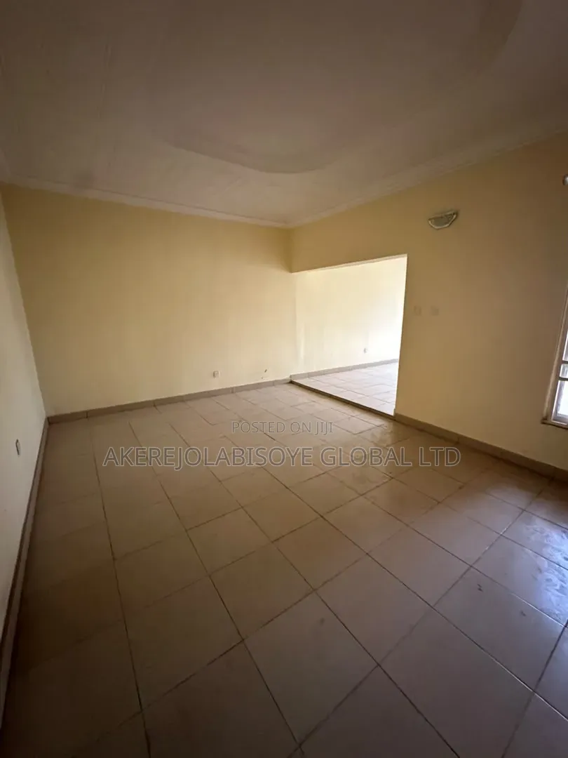5bdrm Duplex in Gwarinpa Main Abuja, Life Camp for rent in Life Camp