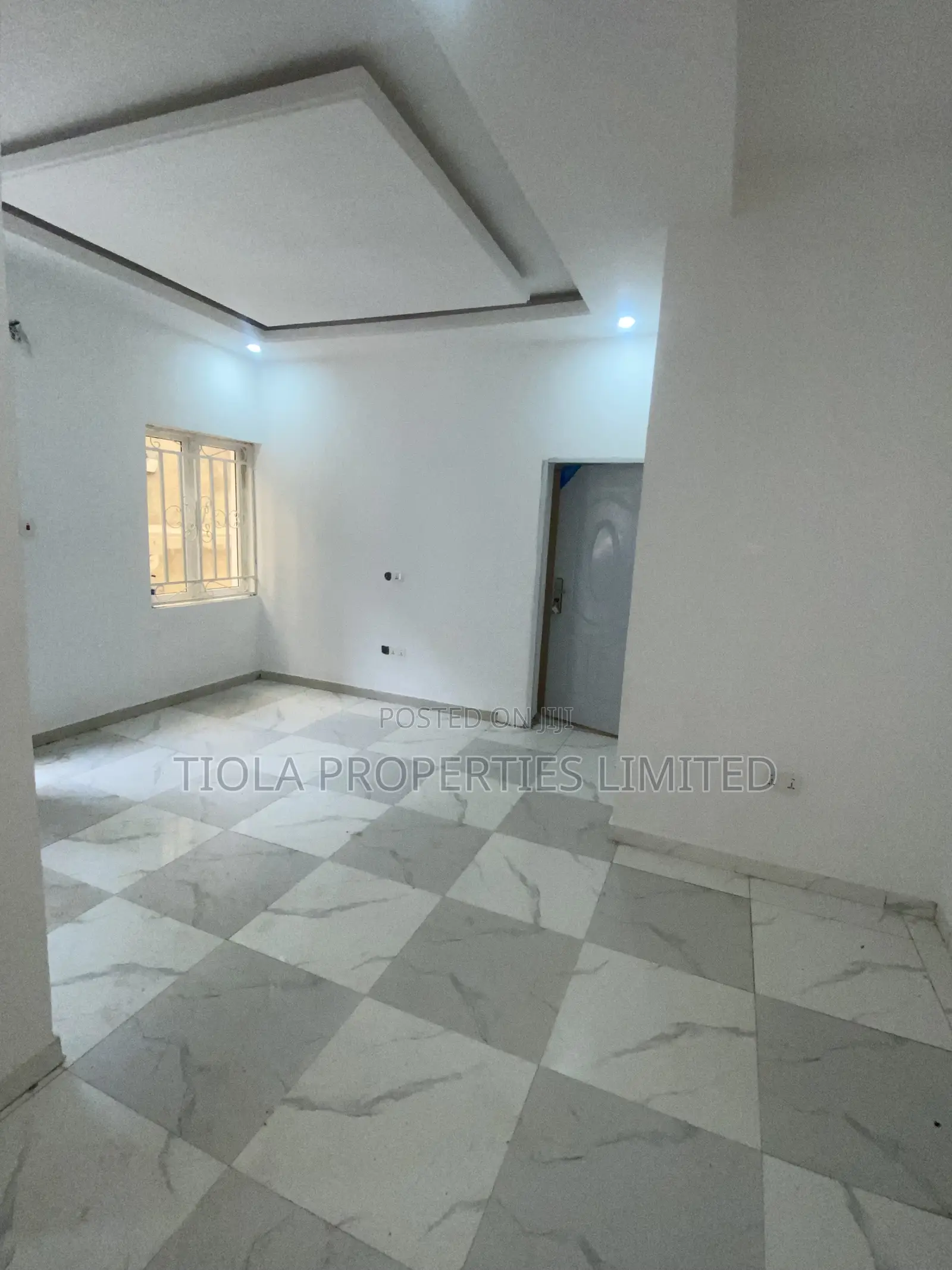 2bdrm Block of Flats in Wealth Estate, Sabon Lugbe for rent in Sabon Lugbe